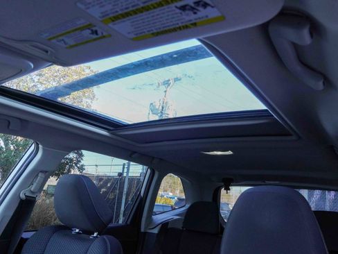 Used 2019 Subaru Forester Premium image 14