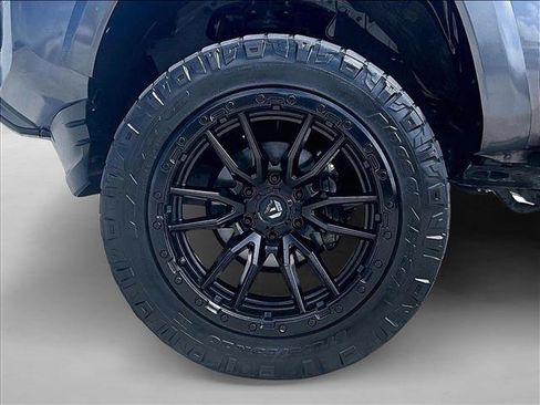 Used 2023 Toyota Tacoma SR5 AWD/4WD image 10