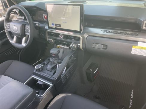 New 2026 Toyota Tacoma TRD Off-Road AWD/4WD image 24