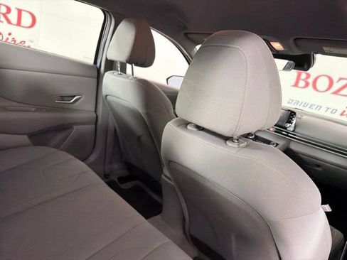 Used 2021 Hyundai Elantra SEL w/ Convenience Package FWD image 19