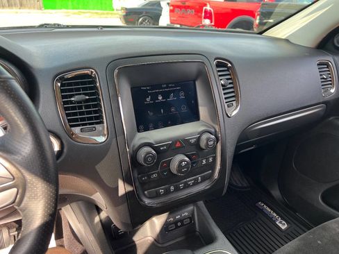 Used 2018 Dodge Durango GT image 11