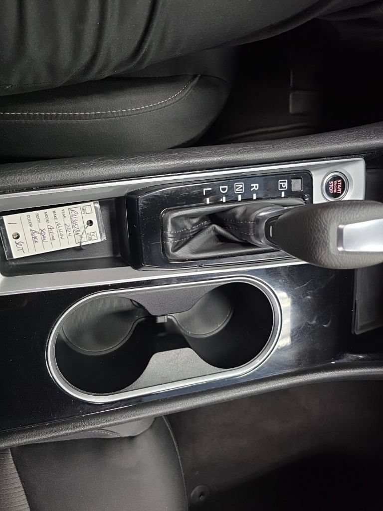 Used 2024 Nissan Altima 2.5 SV FWD image 17