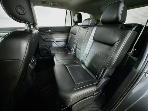 Used 2021 Volkswagen Atlas SE w/ Panoramic Sunroof Package AWD/4WD image 21