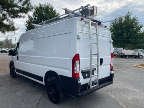 Used 2023 RAM ProMaster 2500 w/ Black Appearance Package image 3