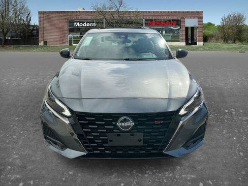 Certified 2024 Nissan Altima 2.5 SR w/ SR Premium Package AWD/4WD image 6