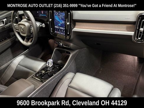 New 2026 Volvo XC40 B5 Plus w/ Protection Package Premier image 15