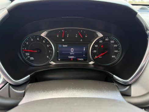 Used 2022 Chevrolet Equinox LS w/ LS Convenience Package FWD image 11