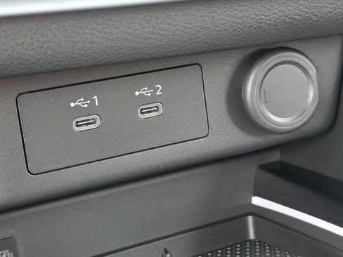 New 2026 Nissan Rogue Platinum image 9