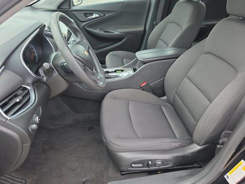 Used 2021 Chevrolet Malibu LT FWD image 24