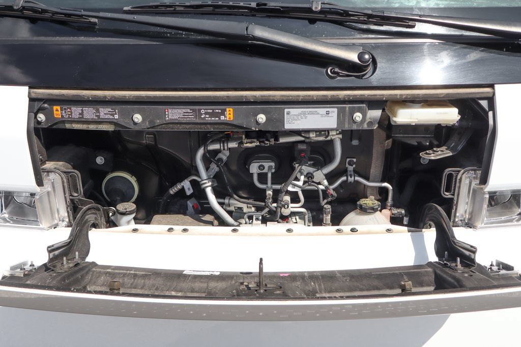Used 2024 Chevrolet Brightdrop 600 w/ Commercial Equipment Package AWD/4WD image 11