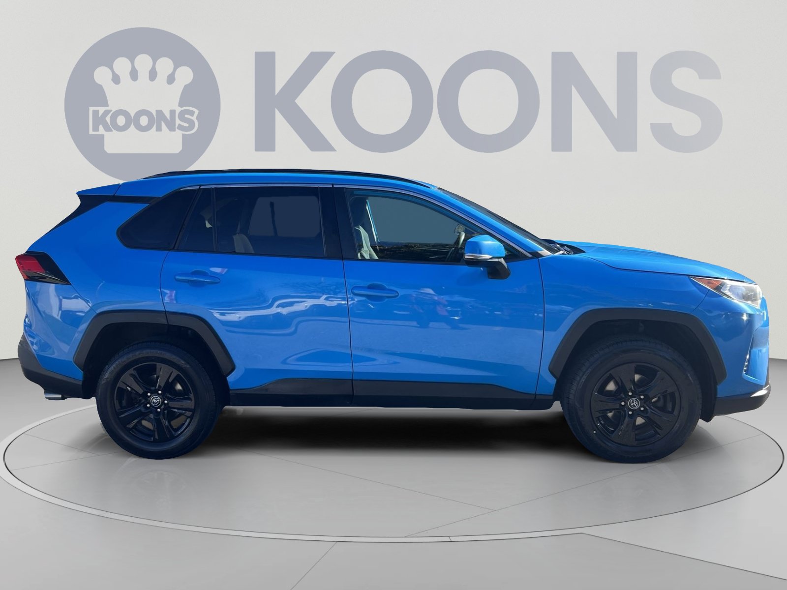 Used 2021 Toyota RAV4 XLE AWD/4WD image 8