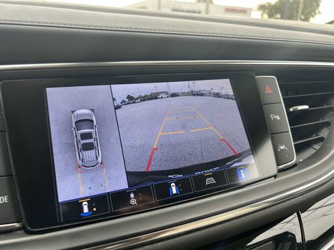 Used 2022 Buick Enclave Avenir w/ Avenir Technology Package AWD/4WD image 15