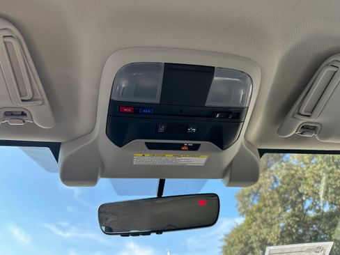 Used 2020 Subaru Impreza 2.0i Limited w/ Popular Package #2 image 20