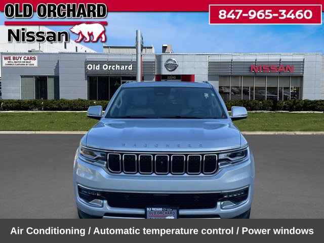 Used 2022 Jeep Wagoneer Series II w/ Convenience Group I AWD/4WD image 2