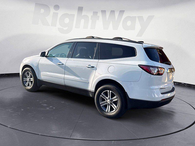 Used 2017 Chevrolet Traverse LT FWD image 3