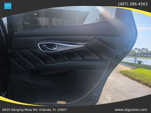 Used 2018 INFINITI Q70 L 3.7 AWD/4WD image 21