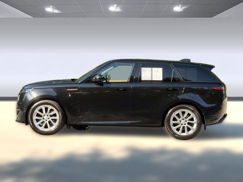 Used 2024 Land Rover Range Rover Sport Dynamic SE AWD/4WD image 2