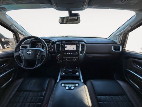 Used 2018 Nissan Titan Platinum Reserve w/ Platinum Utility Package image 13