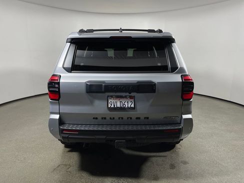 Certified 2025 Toyota 4Runner TRD Off-Road Premium AWD/4WD image 4