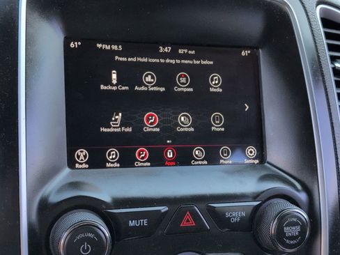 Used 2020 Dodge Durango SXT image 16