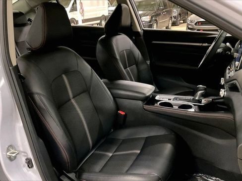 Used 2025 Nissan Altima 2.5 SR image 7