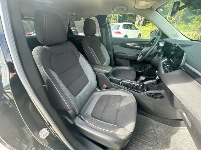 Used 2024 Chevrolet TrailBlazer LT w/ Convenience Package AWD/4WD image 39