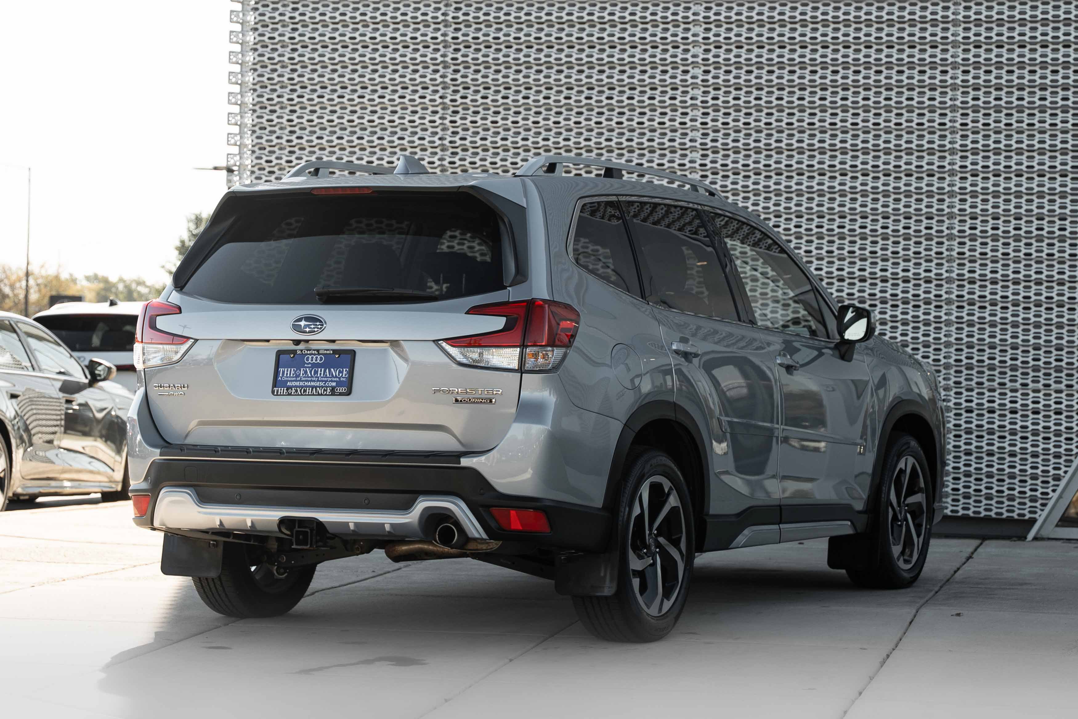 Used 2022 Subaru Forester Touring AWD/4WD image 4