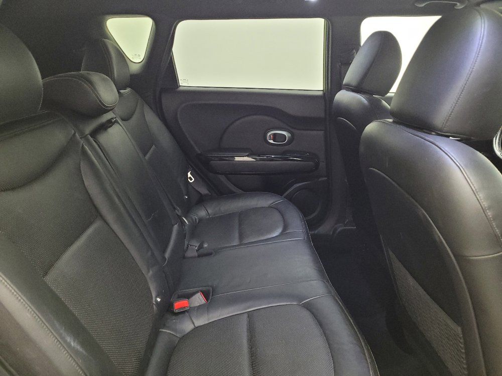 Used 2015 Kia Soul + w/ Primo Package FWD image 19