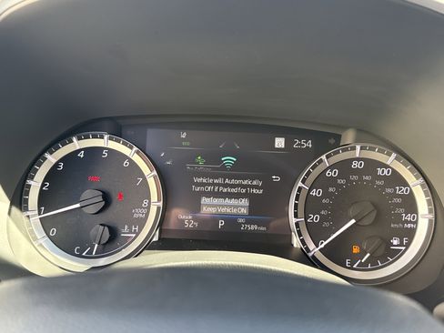 Used 2024 Toyota Highlander XLE image 21