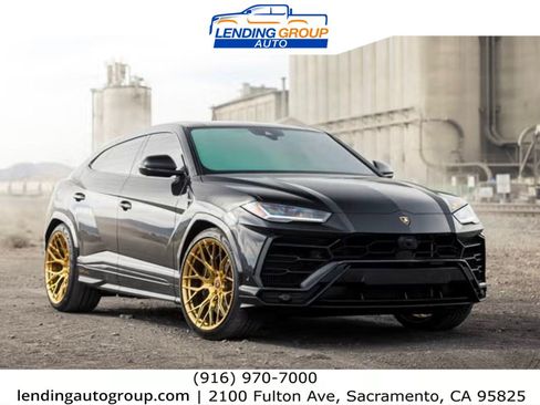 Used 2020 Lamborghini Urus AWD/4WD image 1