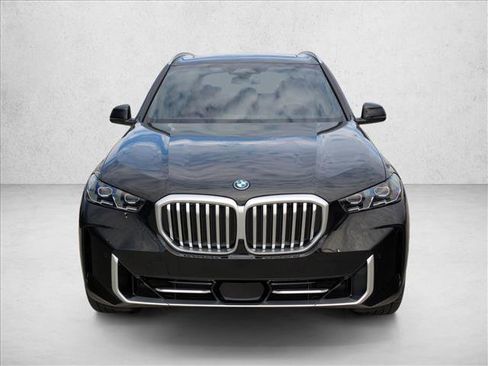 Used 2026 BMW X5 xDrive50e AWD/4WD image 6