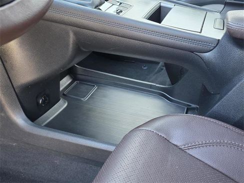 Certified 2023 Toyota Sienna Platinum image 31