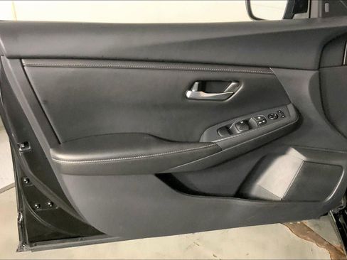 Used 2024 Nissan Sentra SV FWD image 24