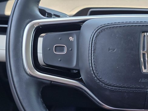 Used 2024 Lincoln Nautilus Premier AWD/4WD image 21