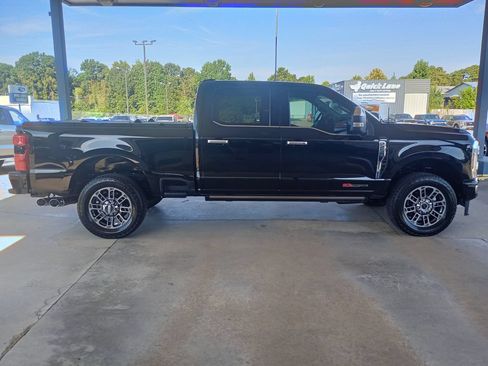 Used 2024 Ford F250 Limited w/ FX4 Off-Road Package AWD/4WD image 7