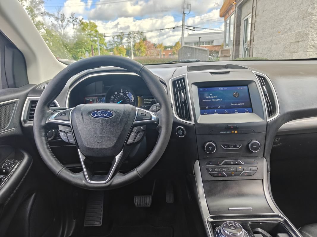 Used 2020 Ford Edge SEL FWD image 18