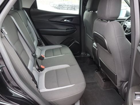 Used 2023 Chevrolet TrailBlazer LS image 18