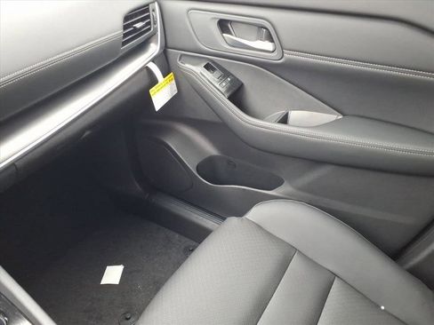 New 2026 Nissan Rogue SV image 22