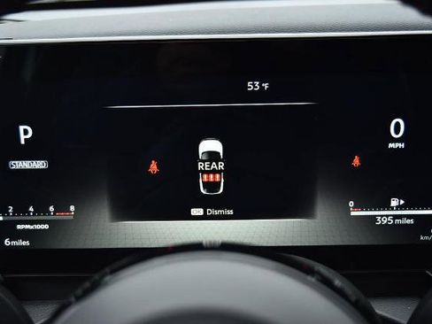 New 2025 Nissan Kicks SR image 12