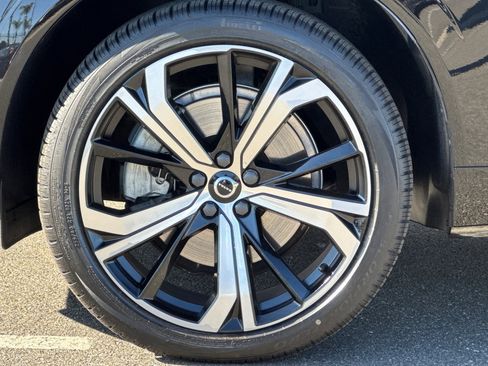 Used 2023 Volvo XC60 B5 Ultimate image 33