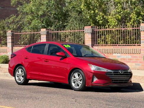 Used 2020 Hyundai Elantra SEL FWD image 8