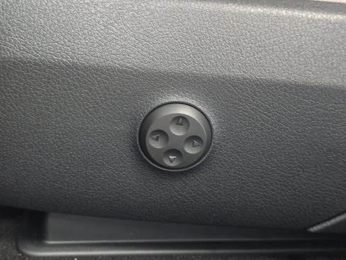 New 2026 Mercedes-Benz GLC 300 4MATIC image 23