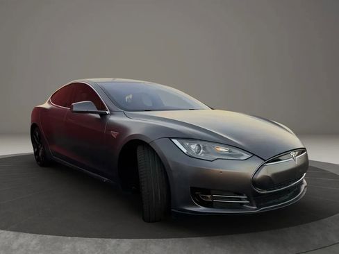 Used 2014 Tesla Model S 60 image 10