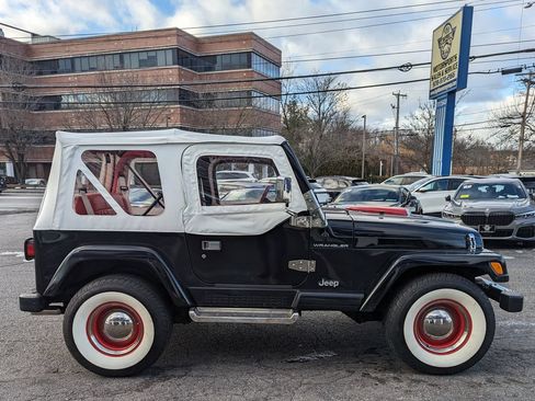 Used 2002 Jeep Wrangler Sahara AWD/4WD image 6