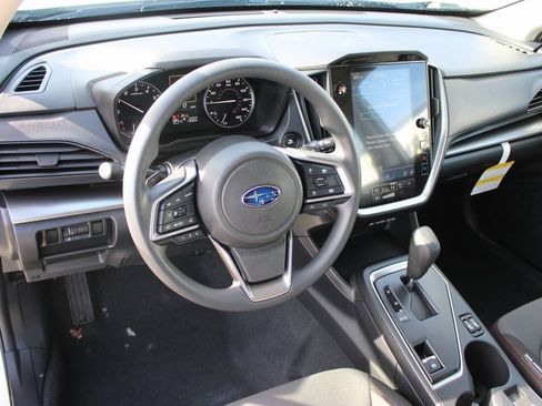 Used 2025 Subaru Impreza 2.0i Sport image 11