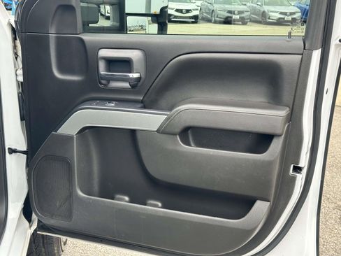 Used 2017 Chevrolet Silverado 1500 LT w/ All Star Edition image 9