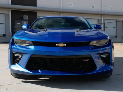 Used 2017 Chevrolet Camaro SS image 22
