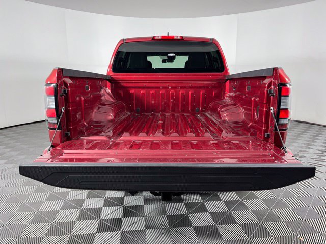 Used 2025 Nissan Frontier SV AWD/4WD image 47