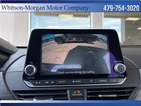 Used 2025 Nissan Altima 2.5 SV FWD image 25