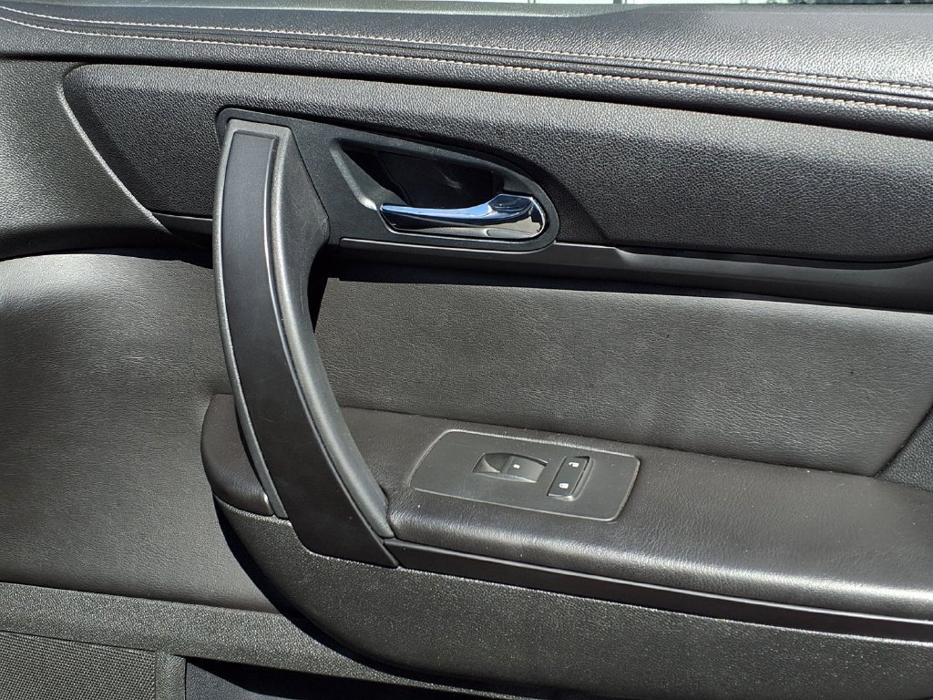 Used 2016 Chevrolet Traverse LT FWD image 36